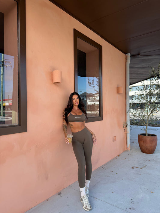 Deep V Contour Leggings - Light Brown