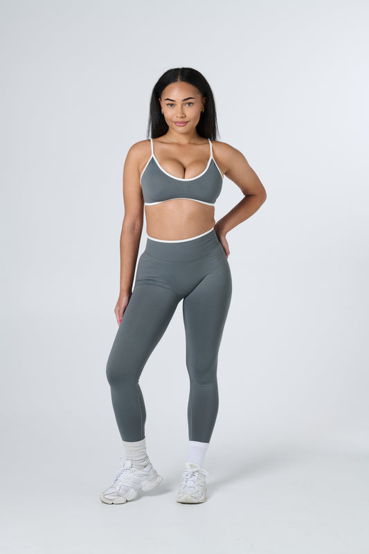 Poise Leggings - Cloud