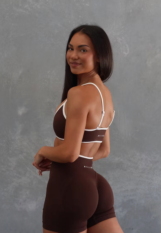 Poise Crop - Cocoa